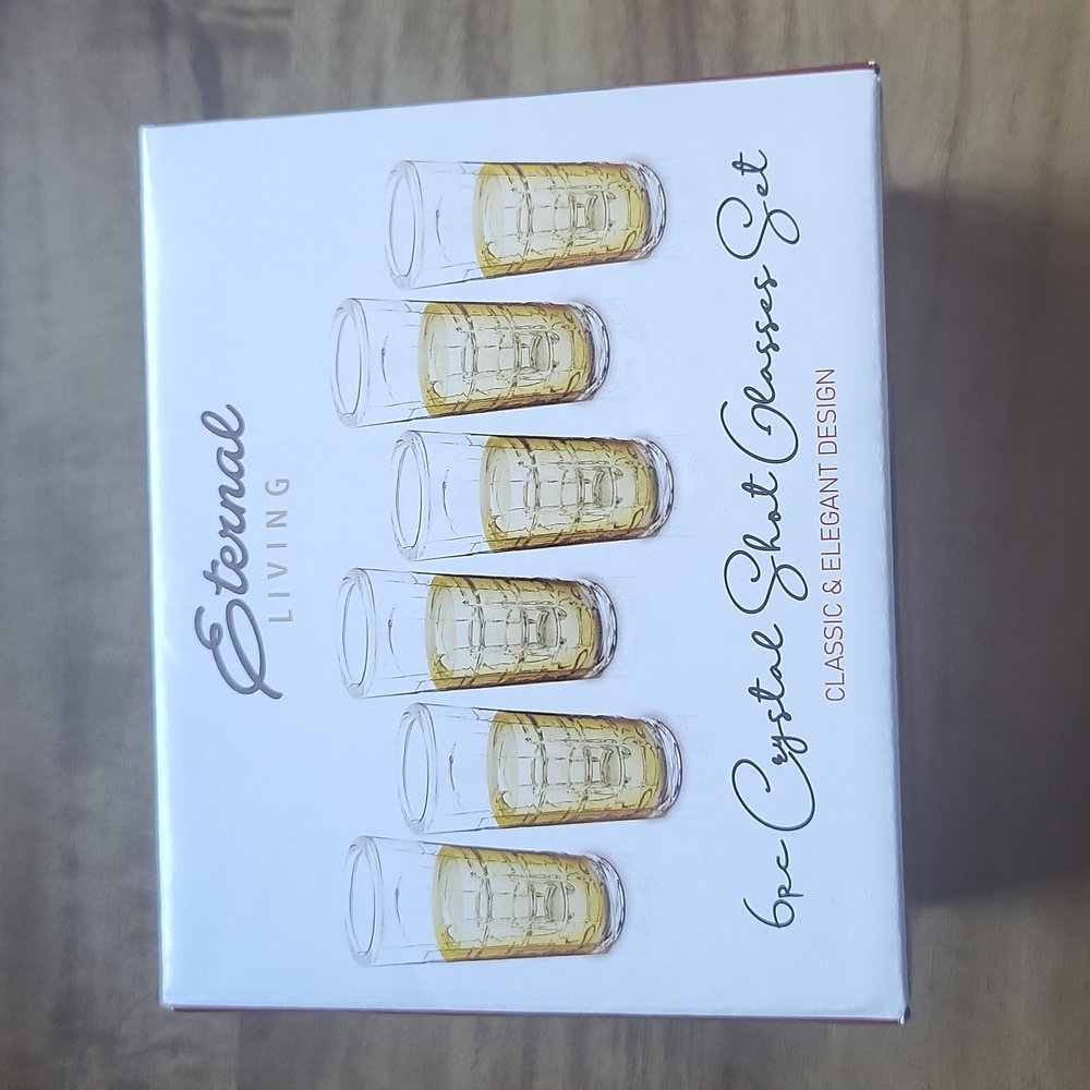 6 NWT 2oz shot glasses